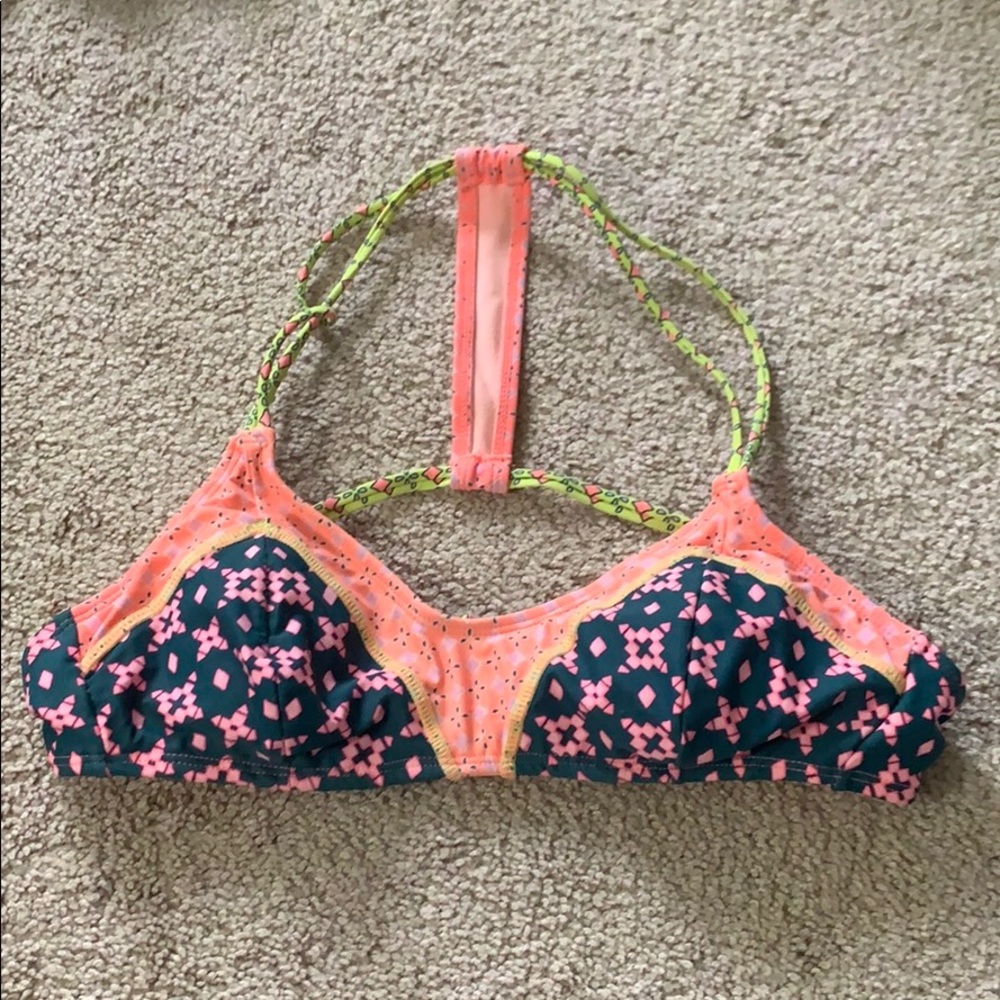 Bikini top